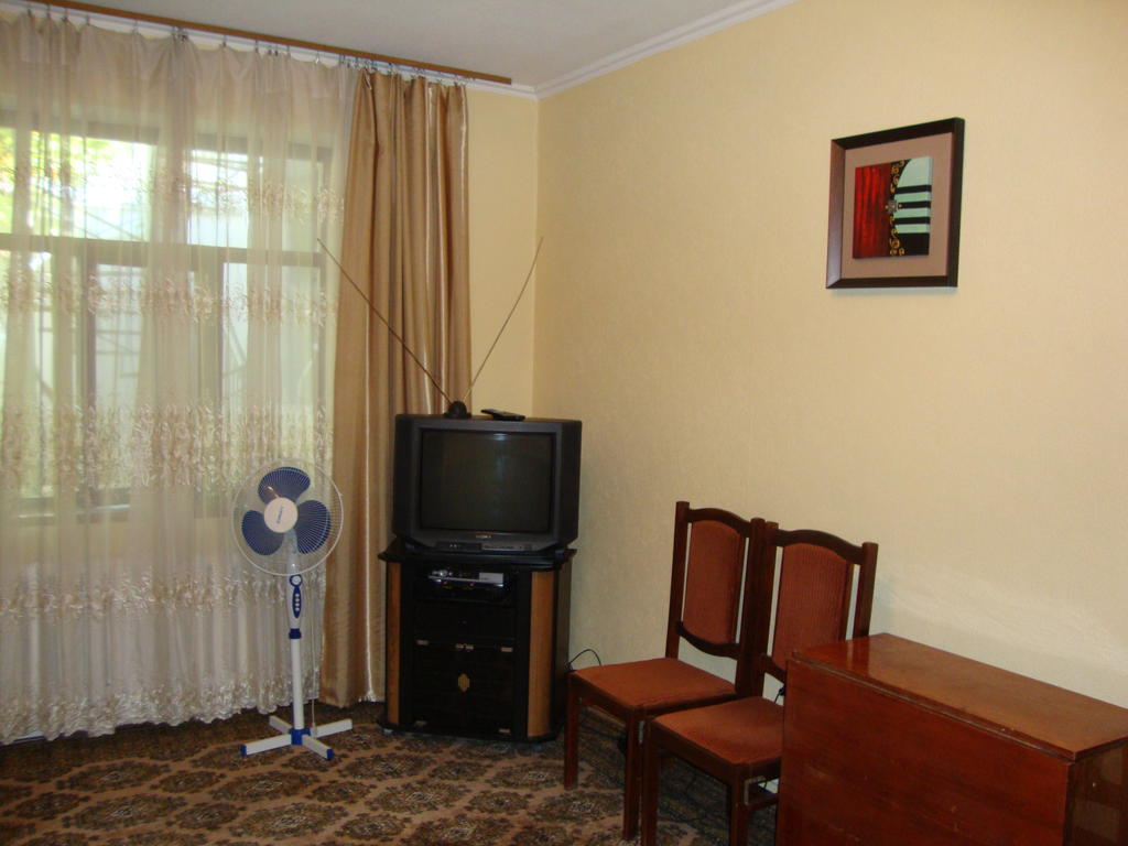 Guest House Vip Osh Dış mekan fotoğraf