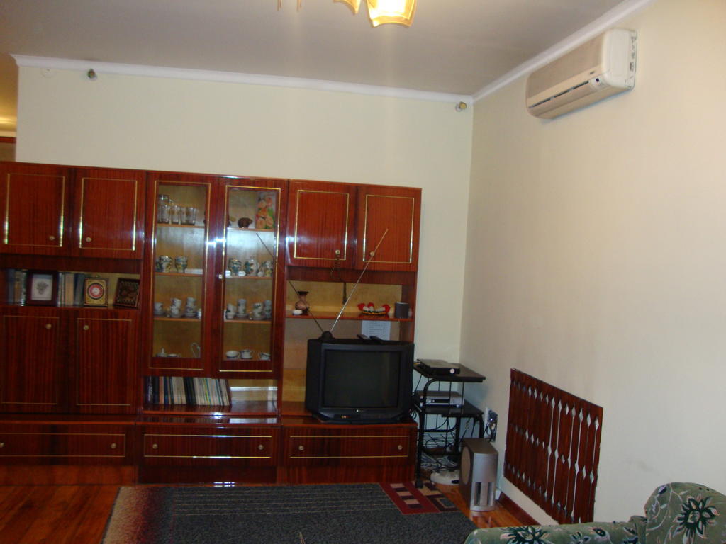Guest House Vip Osh Oda fotoğraf